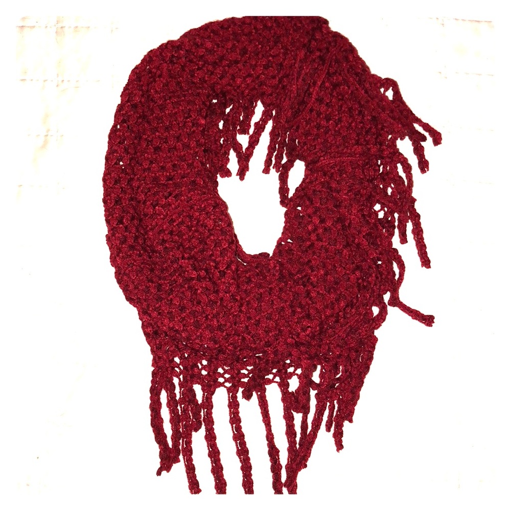 Circle Scarf - NWOT